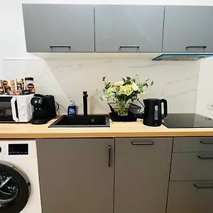  Appartement Dream Dwell Paris-cozy Historic Near Exelmans In 16th District
